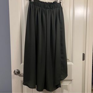Sz L olive green high low flowy skirt. Worn once